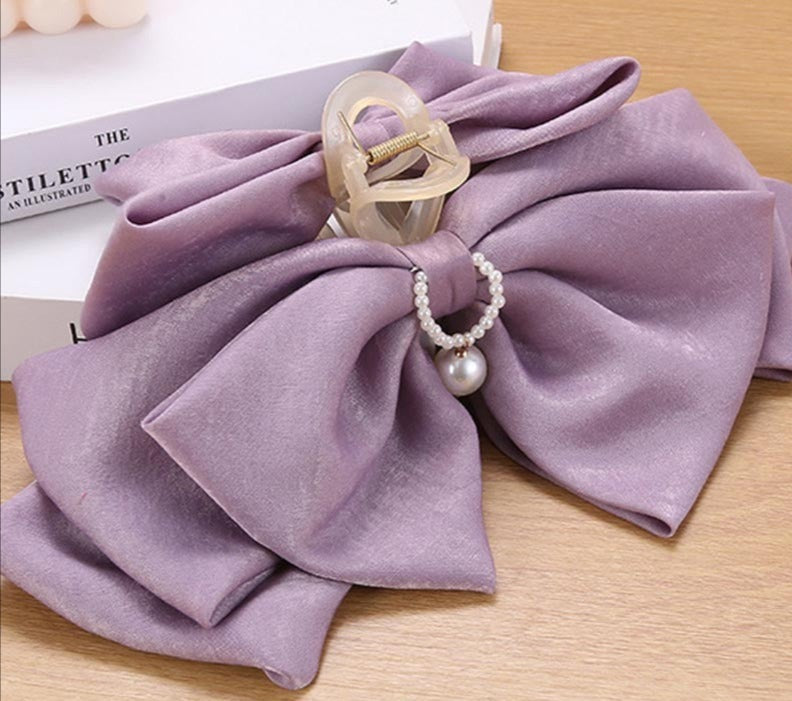 DAINTY DANZZLE BOW
