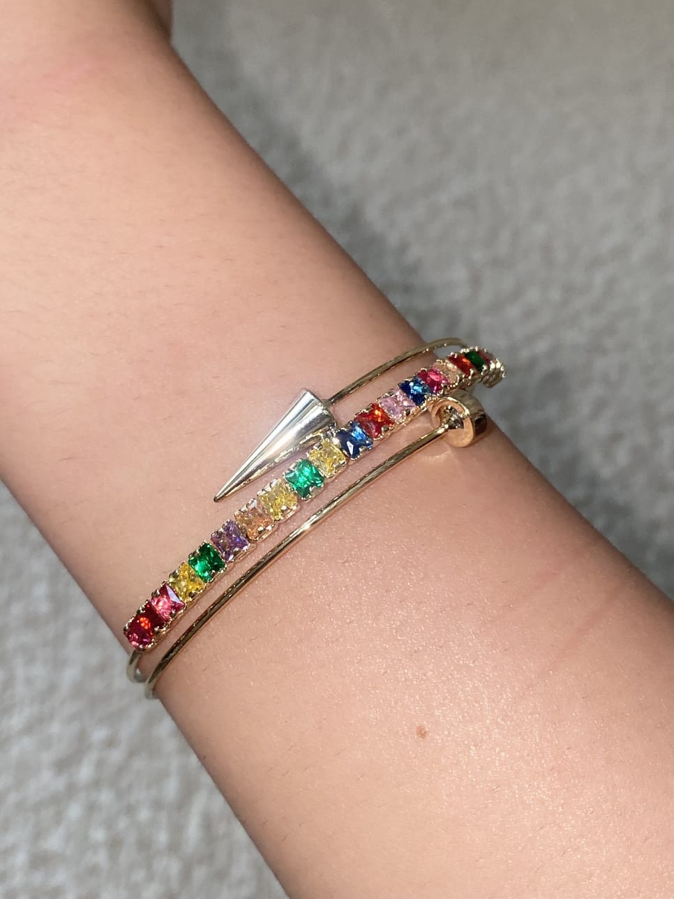 Luxurious Hug Bracelet